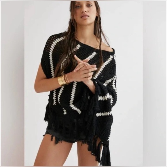 Anthropologie One-Shoulder Crochet Poncho NWOT - Picture 1 of 7